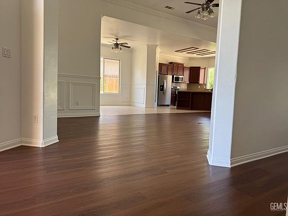 3rd image of 2802 Silver Shore Ln