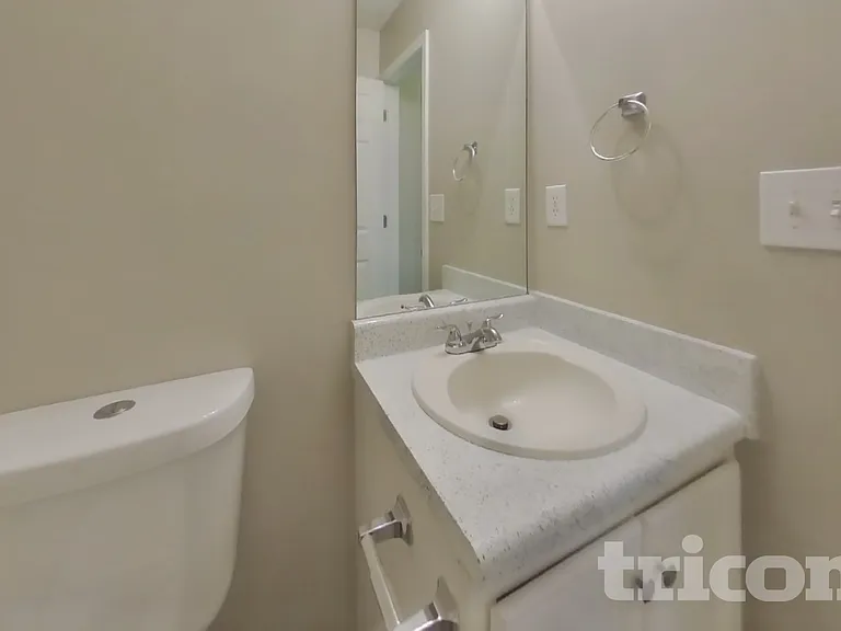 87 Princeton Dr — Photo 13