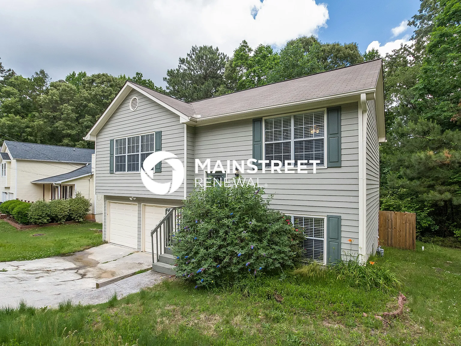 5559 Princeton Oaks Ln — Photo 2