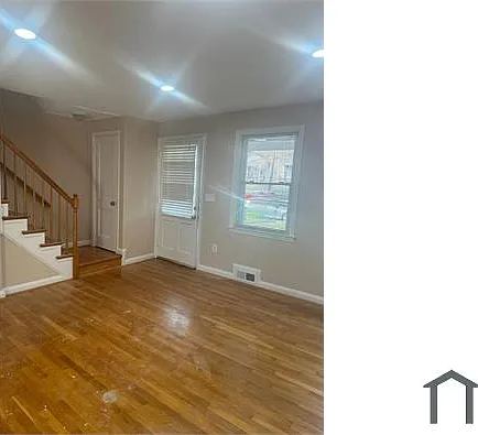 3 bed, 1400 sqft, $2,400 — Photo 4