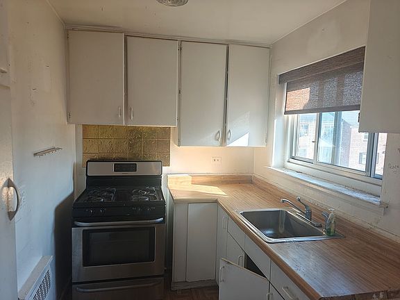 5th image of 11123 66th Ave APT 3A