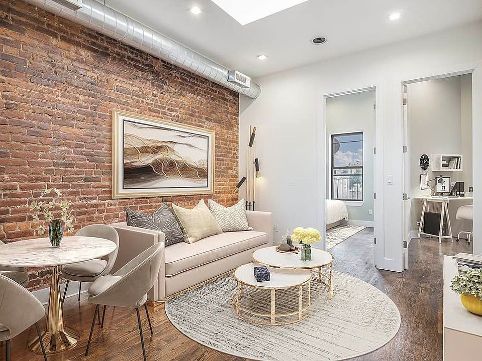 1st image of 585 Franklin Ave APT 3