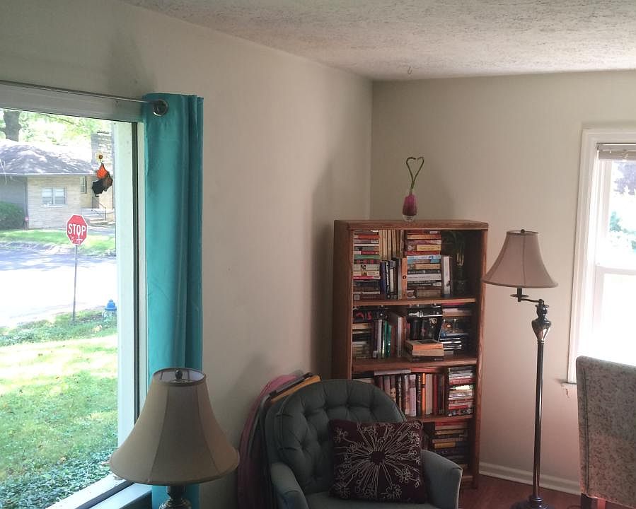 2nd image of 522 S Swain Ave
