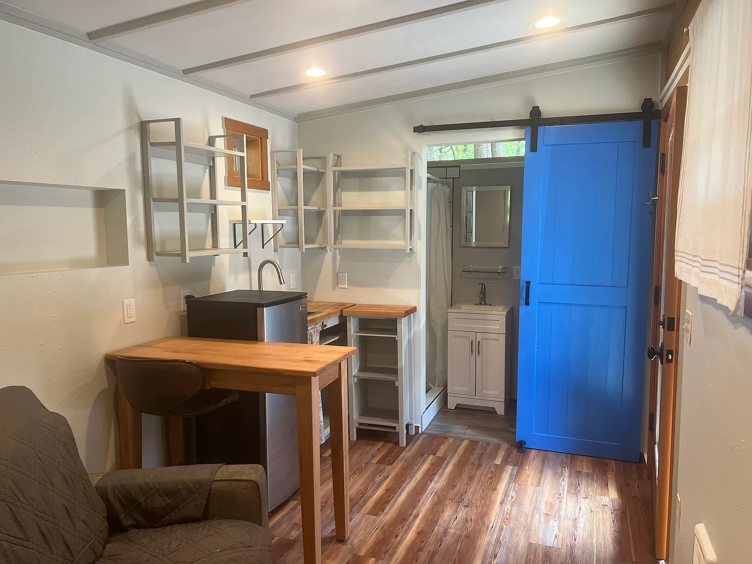 1 bed, 160 sqft, $1,275 — Photo 2