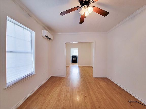 5th image of 5106 Hershe St