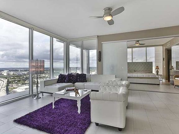 5th image of 1040 Biscayne Blvd APT 4106
