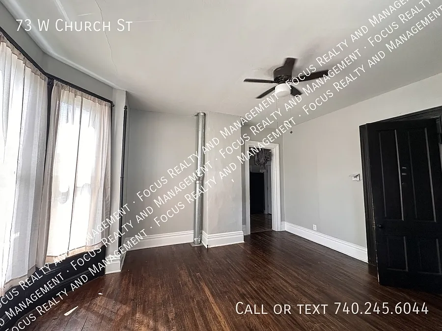 3 bed, 1.0 bath, $1,300 — Photo 3