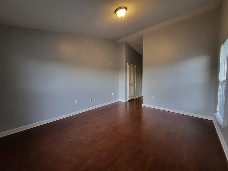 339 Westbend Dr — Photo 8