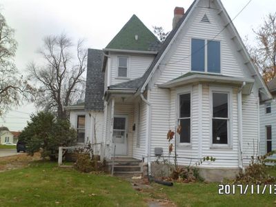 704 E Washington St, Huntington, IN, 46750