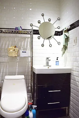 Rented by EXR | media 33