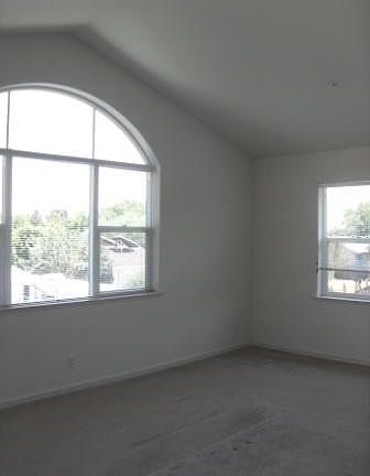 3rd image of 699 Curtin Ln