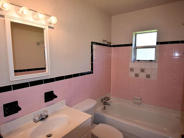 319 Montgomery Ave — Photo 5