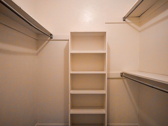 Walk in Closet