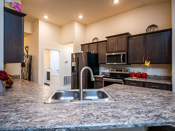 3rd image of 6897 SE 11th Pl