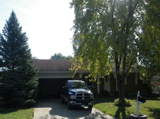 622 Watkins Glen Dr, Saint Charles, MO