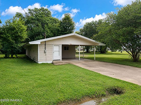 3rd image of 102 W Teljean Rd