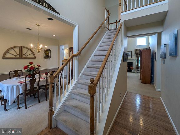 3rd image of 5370 Windtree Dr