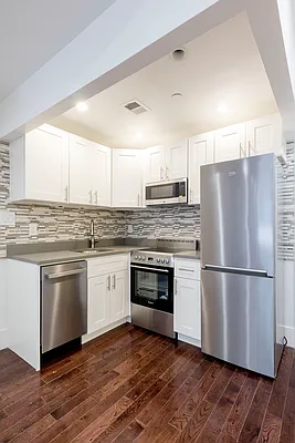 Rented by Compass | media 14