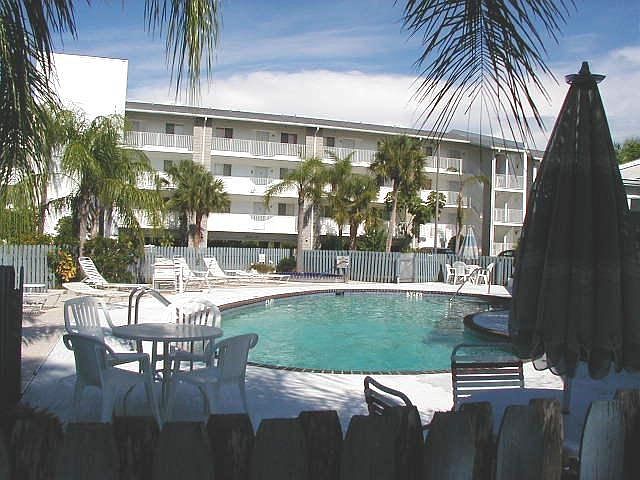 Heated Pool with adjoining hot tub