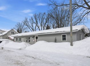 17 Clarke St S, Minto, ON N0G1M0