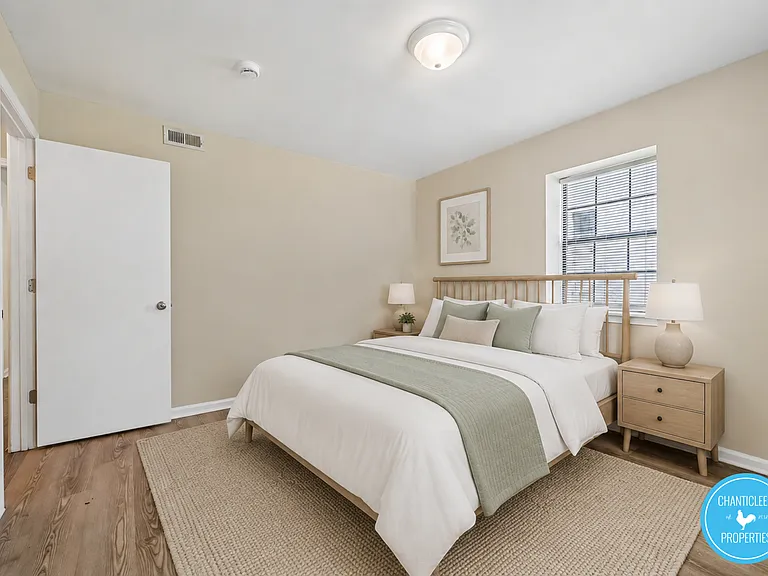508-512 East Harden Street — Photo 25