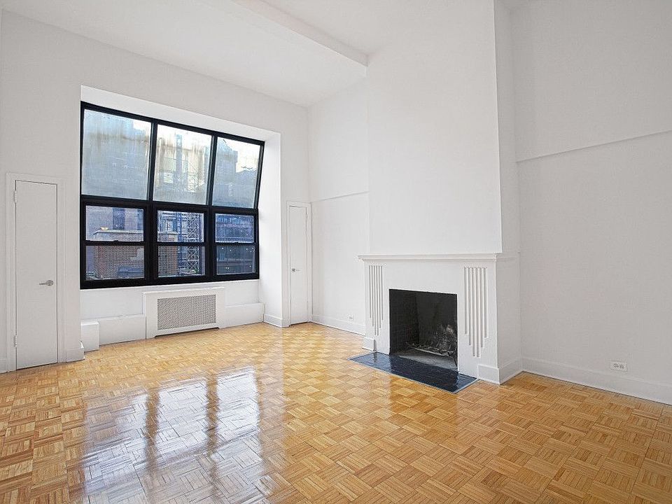 1st image of 307 E 44th St APT 1603