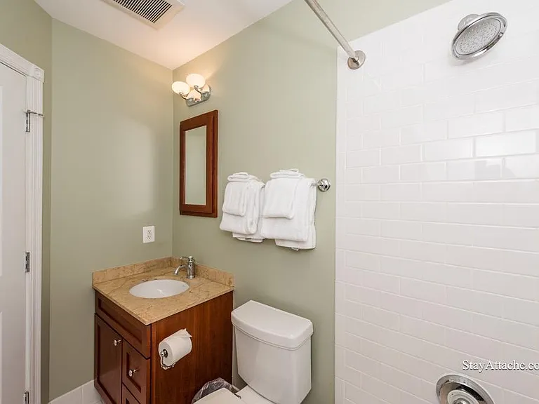 1934 Calvert St NW #4 — Photo 13
