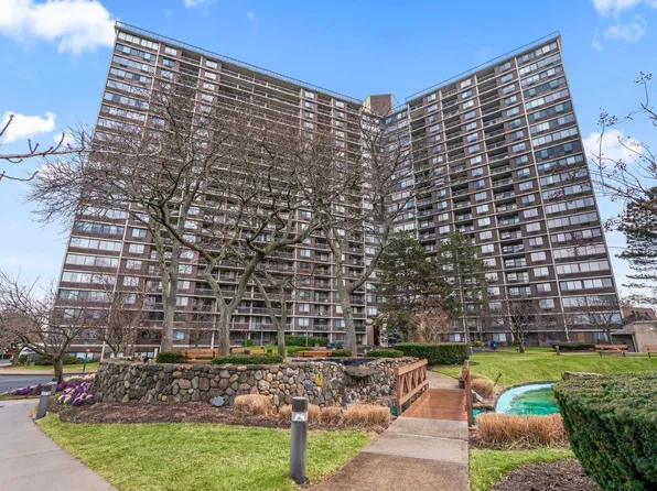 2 Bay Club Drive #PH-C, Bayside, NY 11360