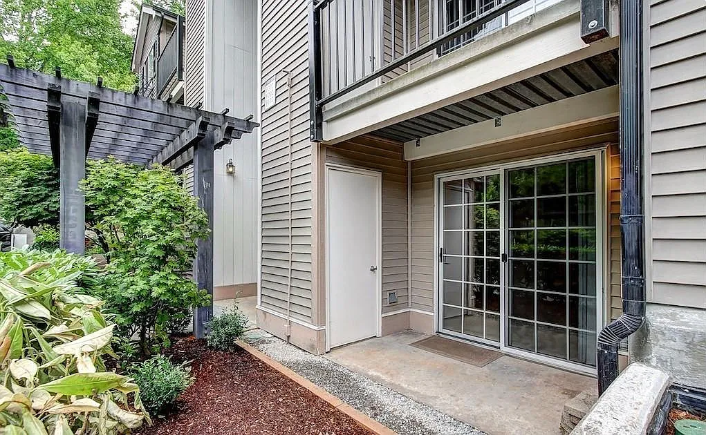 2 bed, 988 sqft, $2,600 — Photo 3