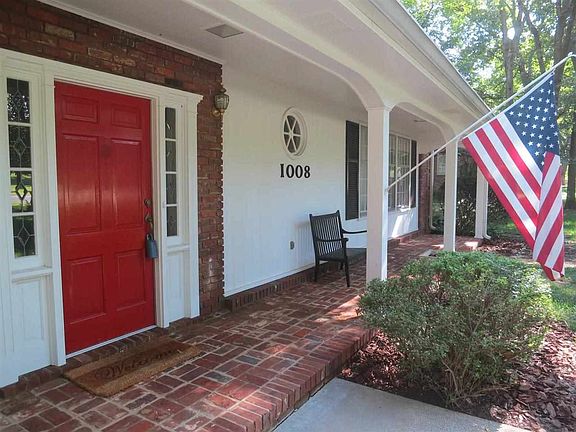 2nd image of 1008 Newman Way