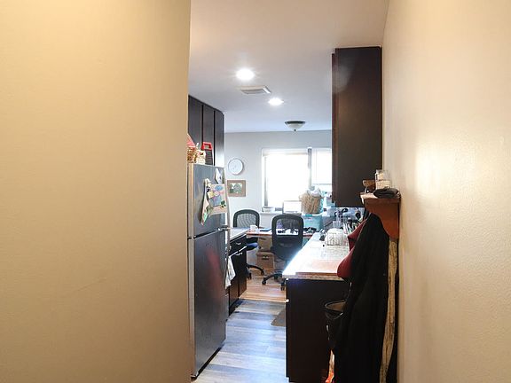 5th image of 5750 N Kenmore Ave #311
