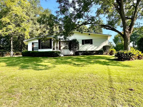 303 Lake St, Andalusia, AL 36420