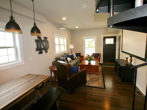 4th image of 1013 N Lawrence St