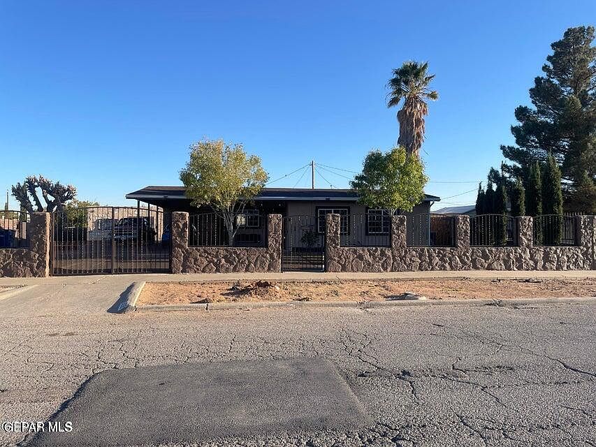 1st image of 5232 Pikes Peak Dr