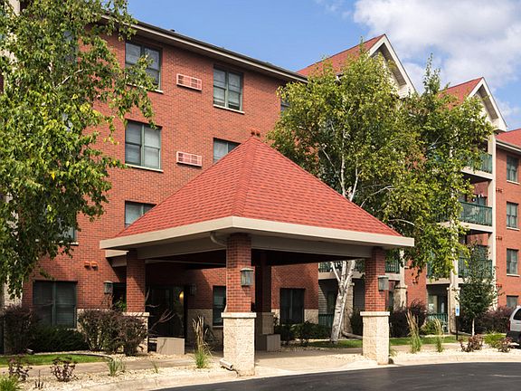 2nd image of 1 Riverplace Dr APT 320