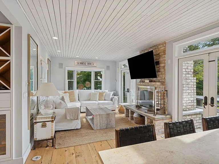 128 Sayres Path — Photo 9