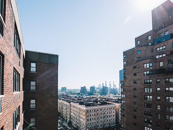 3rd image of 435 E 79th St APT 10N