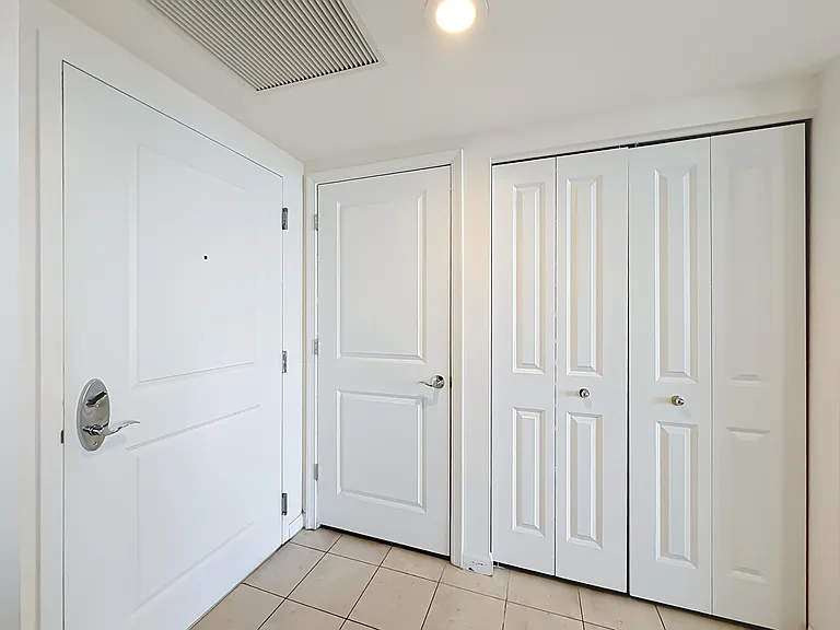 610 W Las Olas Blvd #1819N — Photo 10