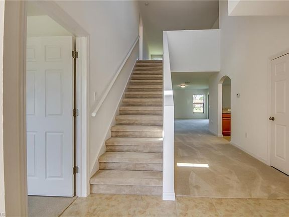 2nd image of 101 Shadow Lakes Dr