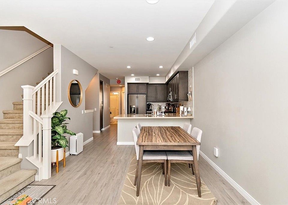 1st image of 321 N Edenfield Ave