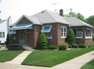 18015 Glen Oak Ave, Lansing, IL