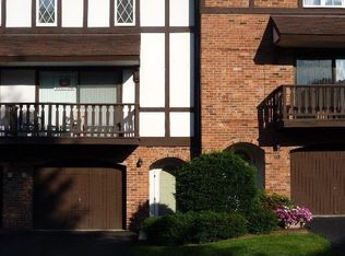 111 Thornberry Dr, Mcknight, PA 15237