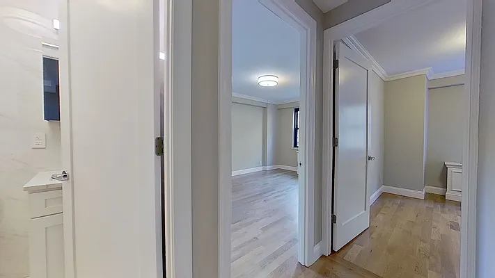 Rented by Compass | media 21