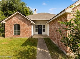 719 S Belle Cir, Breaux Bridge, LA 70517