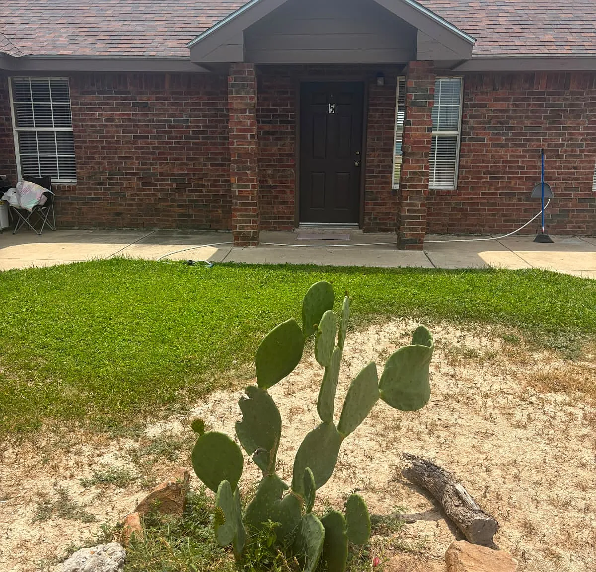 2 bed, 770 sqft, $795 — Photo 2