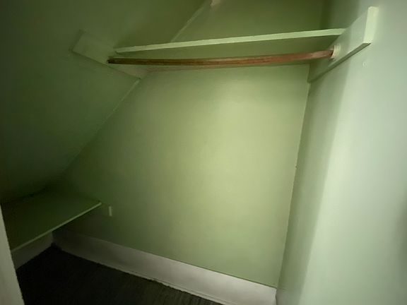 5th image of 855 NW Van Buren Ave #2