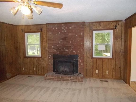 4th image of 3726 American Dr