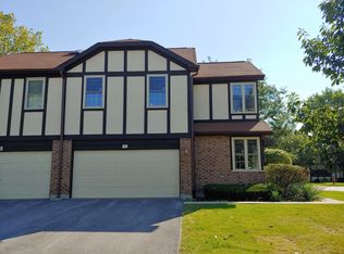 5 Willow Bridge Way, Bloomingdale, IL 60108