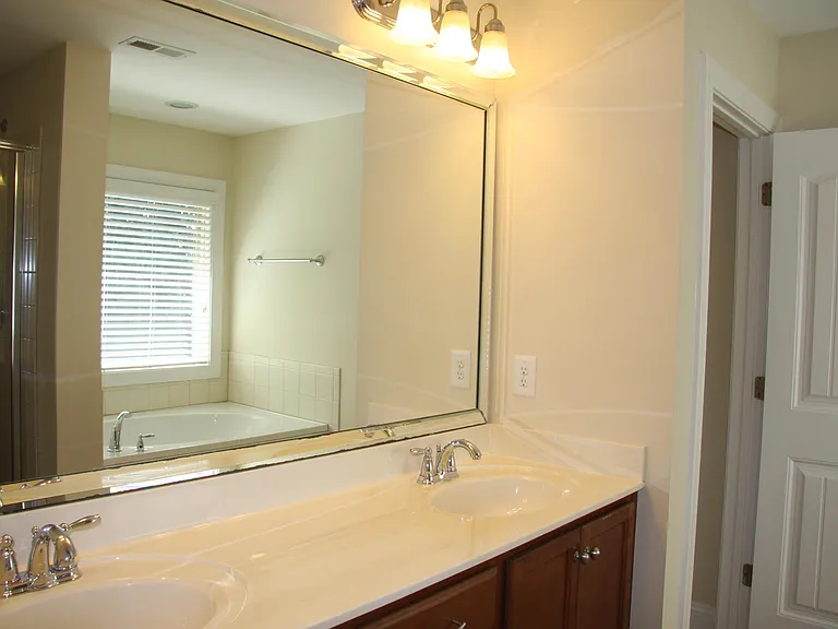 4116 Collamer Dr — Photo 21