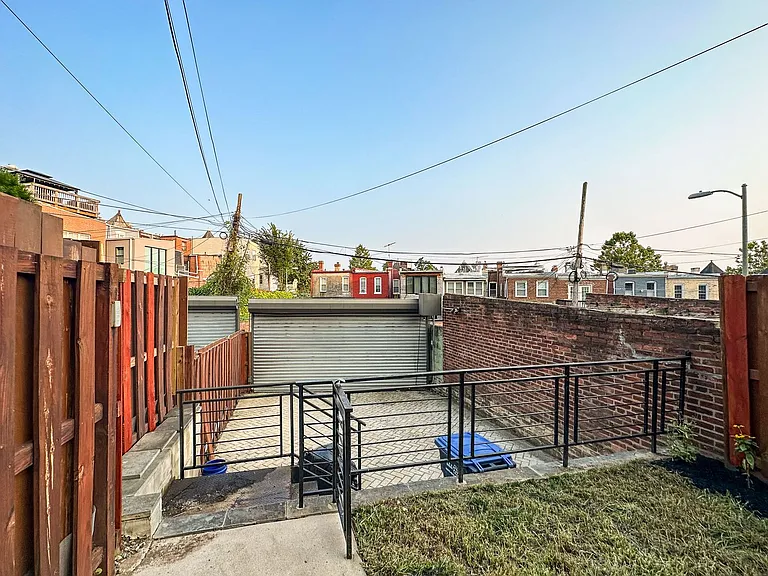 122 Bryant St NW #1 — Photo 34